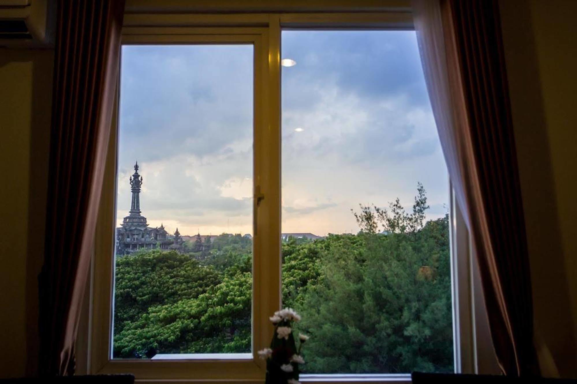 มาฮัตมา เรสซิเดนซ์ Hotel เดนปาซาร์ ภายนอก รูปภาพ