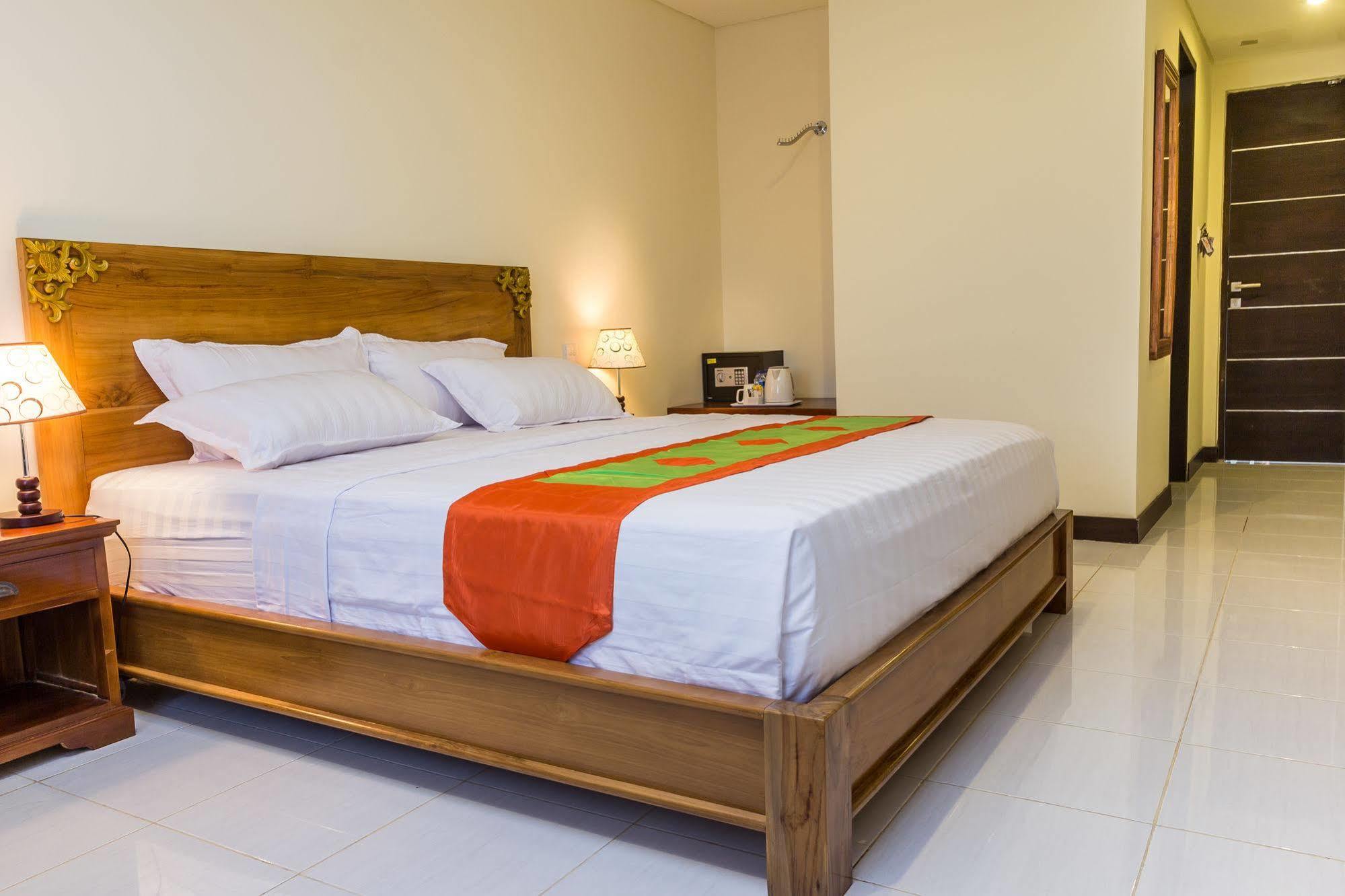 มาฮัตมา เรสซิเดนซ์ Hotel เดนปาซาร์ ภายนอก รูปภาพ